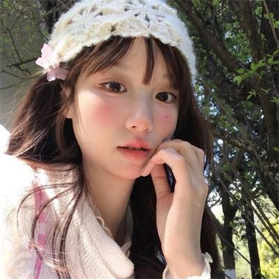 美丽笨女人